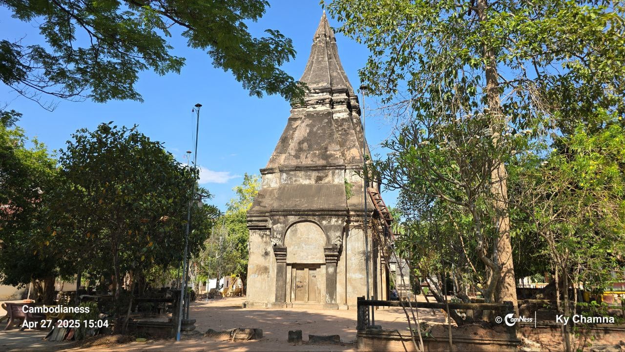 Sanctuary of Two Faiths: The Living Spirit of Wat Chedei (Photo Story) Sanctuary of Two Faiths: The Living Spirit of Wat Chedei (Photo Story)