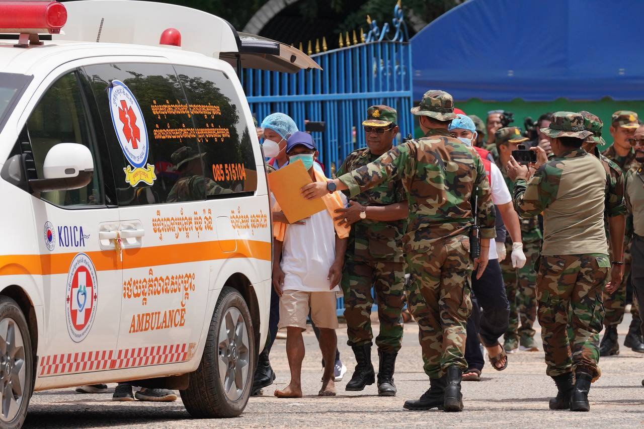 Cambodia Demands Full Release of Soldiers After Two Returned