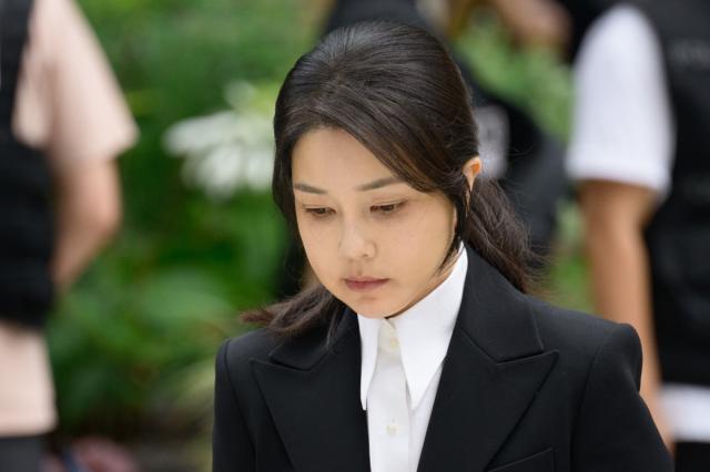 South Korean Prosecutors Question Ex-first Lady Accused of Graft