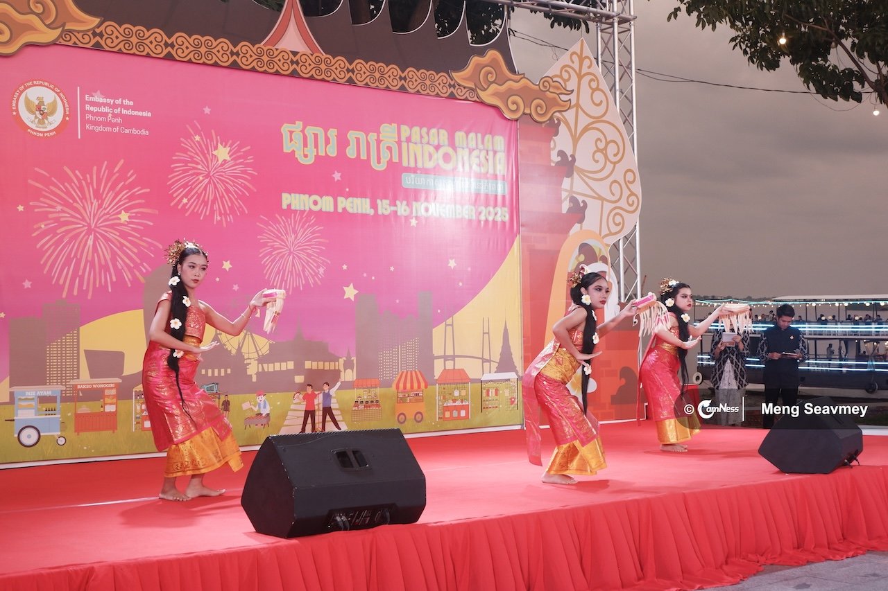 Indonesian Night Market Highlights Cuisine in Chaktomuk Walking Street