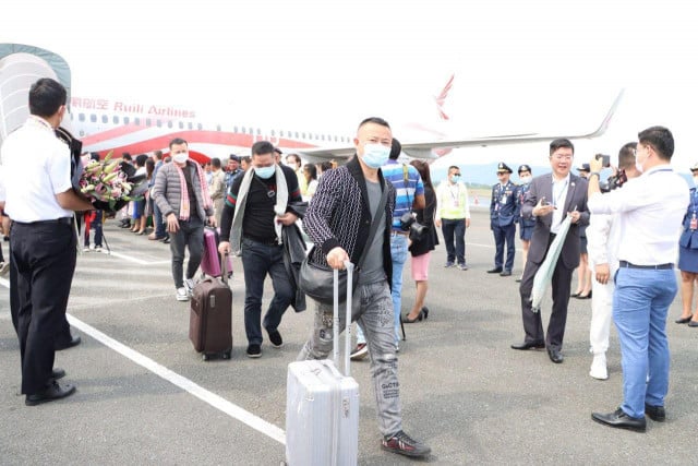 First Chinese Tourists Arrive in Cambodia First Chinese Tourists Arrive in Cambodia