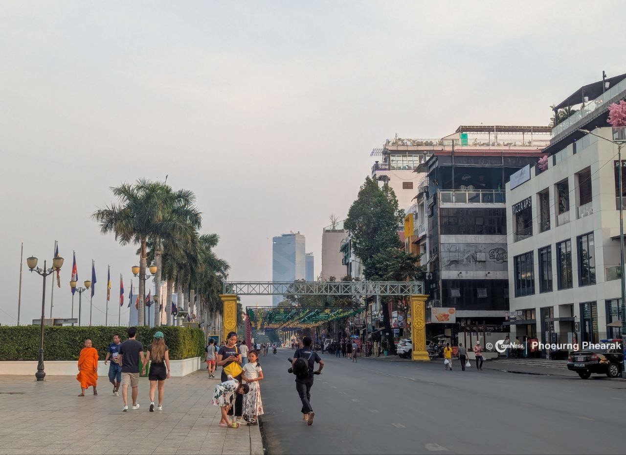 Walking Street Impresses Foreign Tourists